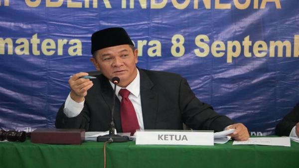 DKPP Nyatakan Ketua KPU Hasyim Asy'ari Langgar Etika karena Terima Pendaftaran Gibran