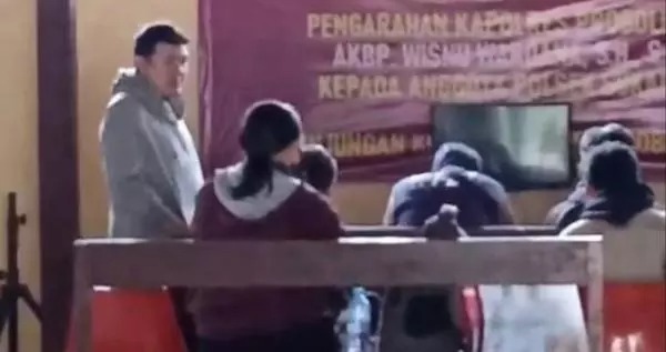 6 Orang EO Pre Wedding Diamankan Polisi, Buntut Video Viral Kebakaran Gunung Bromo