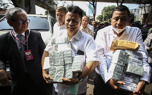 Korupsi BTS Kominfo Kejagung Sita Uang Rp27 Miliar