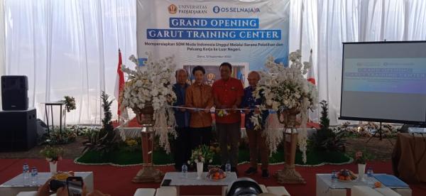 Persiapkan Caregiver ke Jepang, Unpad dan PT OS Selnajaya Resmikan Garut Training Center