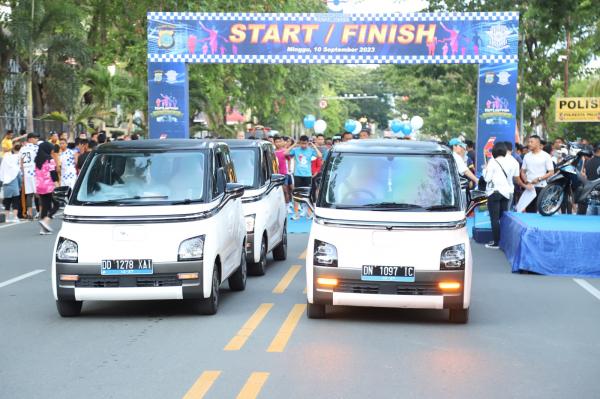 Dirlantas Polda Sulteng Parade Mobil Listrik, di Hari Lalu Lintas Bhayangkara Ke-68