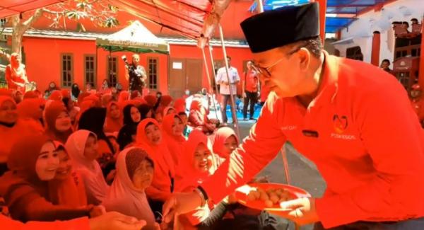 Warga Desa Ciherang Bungah Pisan, Bupati Cianjur Boyong Pelayanan Gratis Hingga Program OPD