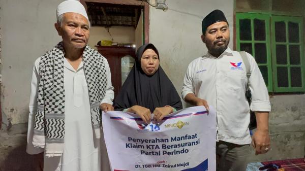 Bacaleg Perindo di Lombok Serahkan Santunan ke Keluarga Almarhum Muh Zaenal yang Meninggal