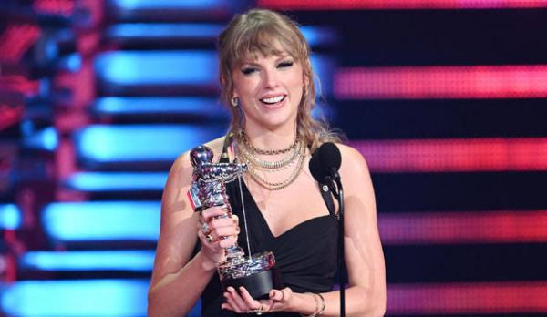 Taylor Swift Mendominasi MTV Video Music Awards 2023