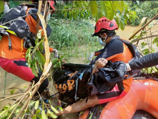Terpeleset saat Buang Sampah, Wanita Paruh Baya di Deliserdang Tewas Terseret Arus Sungai 