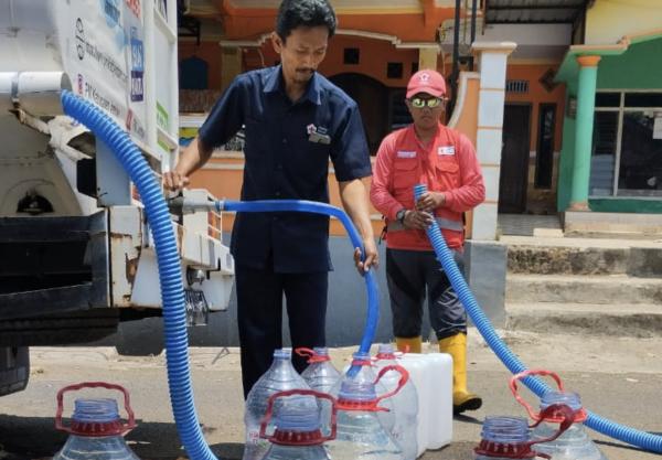Dampak Kemarau Panjang, Krisis Air Bersih di Jember Makin Meluas