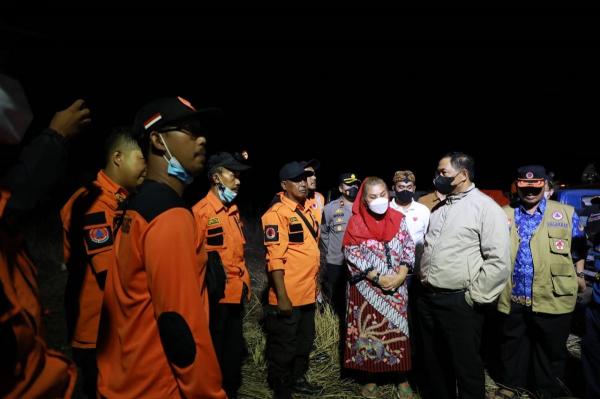 Tinjau Kebakaran TPA Jatibarang, PJ Gubernur Jateng Minta Petugas Lokalisir Api