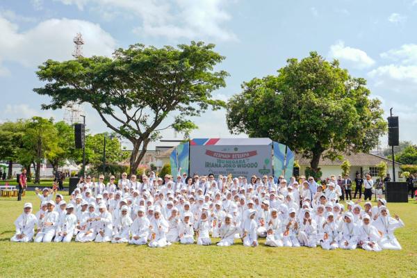 Siswa Madrasah DIY Bermain MB Junior bersama Iriana Jokowi dan OASE KIM