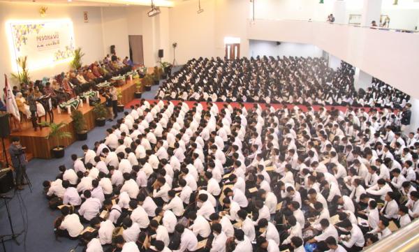 Rektor Universitas Muhammadiyah Bandung Kukuhkan 1.700 Mahasiswa Baru