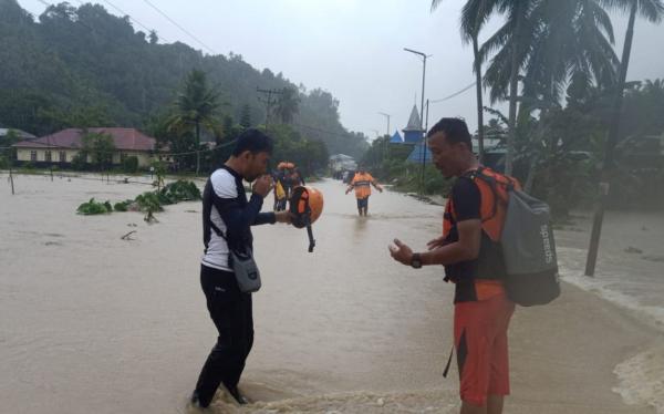 Terobos Banjir, Mahasiswa Tewas Terseret Arus Saat Hendak Berangkat Kuliah di Nias Selatan