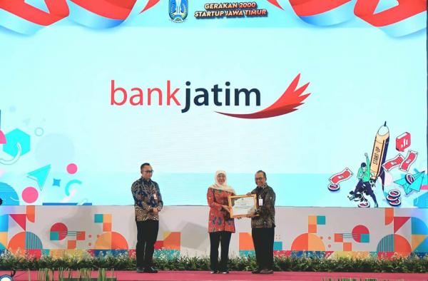 Bank Jatim Raih Penghargaan Sebagai Lembaga Pendukung Startup Jawa Timur