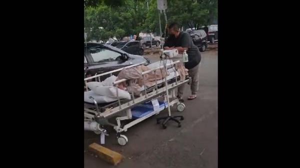 Video Eksklusif Ledakan RS Eka Hospital BSD, Kepanikan saat Pasien Dievakuasi