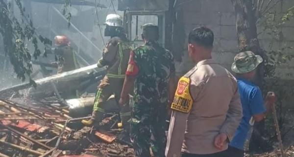 Diduga Korsleting Listrik Penyebab Rumah di Limbangan Garut Kebakaran