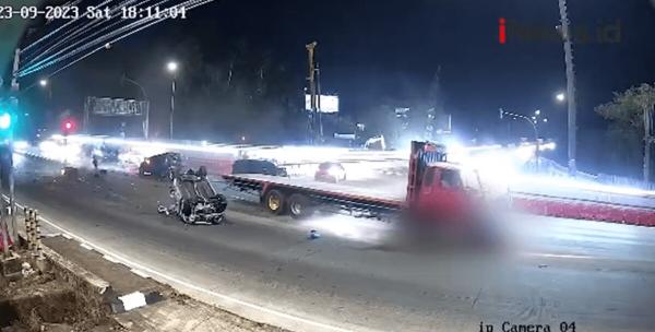 Kronologi Kecelakaan Maut di Exit Tol Bawen Semarang, Truk Tronton Tabrak Belasan Kendaran