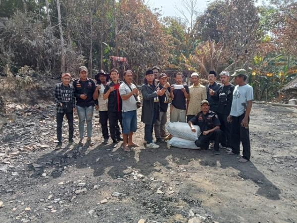 BPPKB Banten DPAC Banjarsari Berikan Bantuan untuk Korban Kebakaran Rumah di Desa Jalupang