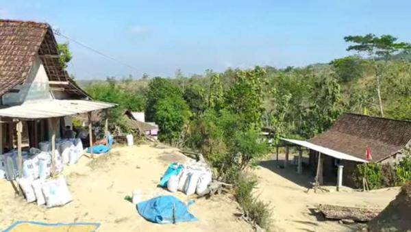 Menelusuri Kampung Jenggul, Kampung Terpencil di Tengah Hutan Bojonegoro, Hanya Dihuni 9 KK