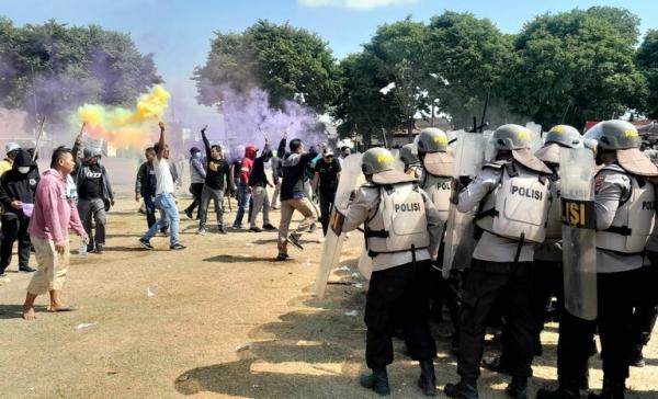 Silmulasi Sispamkota Polres Sukoharjo, Kendalikan Massa Anarkis Tolak Hasil Pemilu