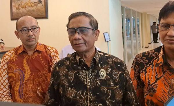 Mahfud MD Tegaskan MK Tak Berwenang Putuskan Batas Usia Capres-Cawapres ...