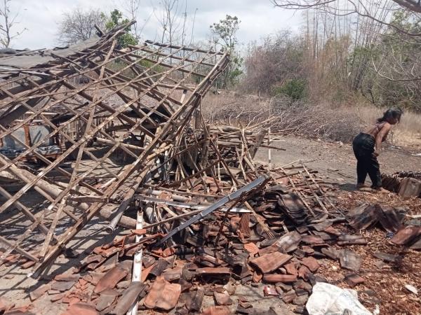Puting Beliung Hancurkan 14 Rumah  Warga di Situbondo