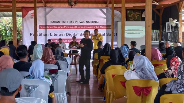 BRIN dan Komisi VII DPR RI Berikan Pelatihan Literasi Digital di Bangka Barat
