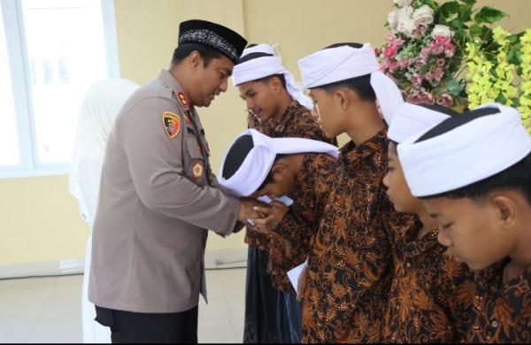 Polres Pidie Jaya Peringati Maulid Nabi dan Santuni Anak Yatim