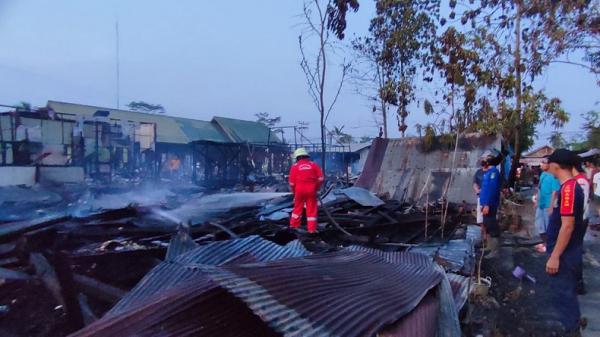 Kebakaran Hanguskan 8 Rumah di Kukar, Diduga Dipicu Korsleting Listrik