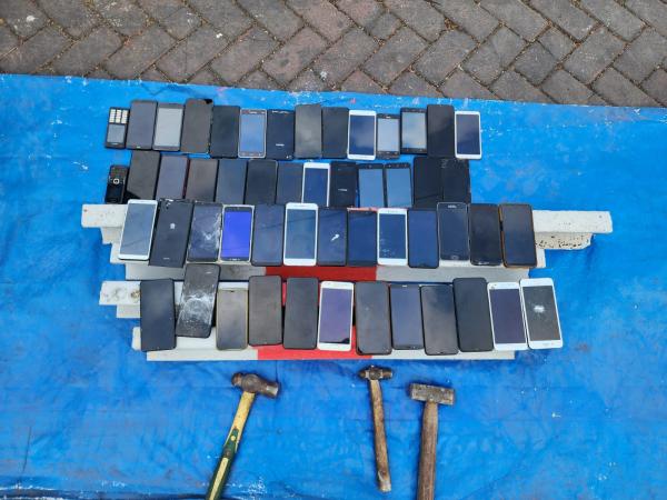 Hasil Sidak Handphone Tujuh Bulan di Lapas Dimusnahkan, Banyak Merk Menarik