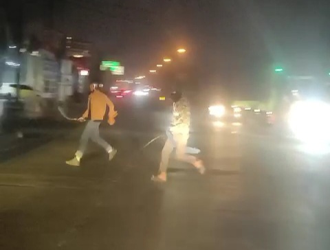 Viral Remaja Saling Serang di Jalan Serang-Cilegon dengan Celurit Bikin Ngeri