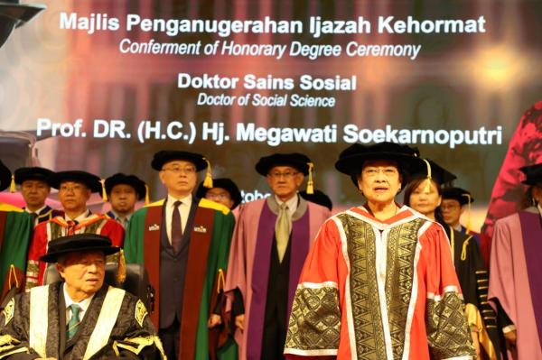 PDIP Surabaya Bangga Megawati Dianugerahi Doktor Kehormatan dari Malaysia