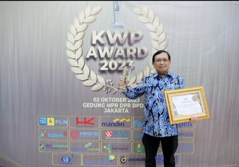 Herman Khaeron Sabet Penghargaan KWP Award 2023, Ini Prestasinya
