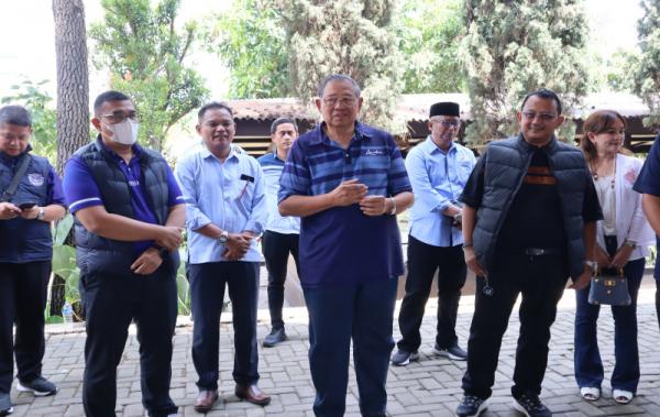 SBY Nostalgia ke Bandung Didampingi Kader  Demokrat
