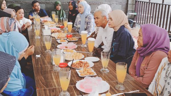 Datang ke Cianjur, Capres Ganjar Pranowo Dicurhatin PMI