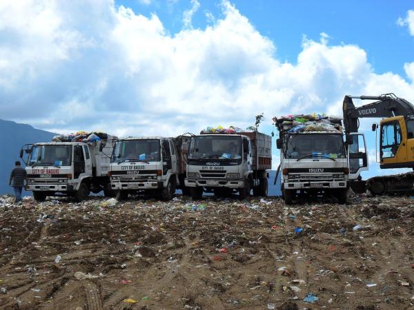 Pj Wali Kota Cimahi Ingatkan Warga untuk Pilah Sampah Sejak dari Rumah