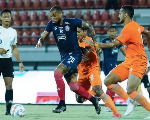Kalah dari Borneo FC, Arema Terpuruk di Juru Kunci Liga 1