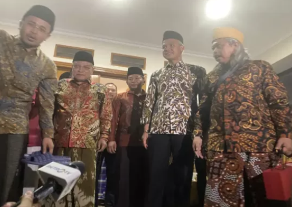 Ganjar Pranowo Senang Jika JK Berkenan Gabung ke TPN