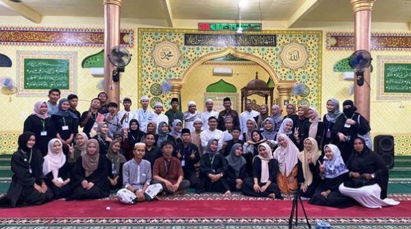 Mahasiswa KKN-MB IAIN SAS Babel Meriahkan Maulid Nabi di Masjid Al-Huda Desa Tanjung Binga Belitung