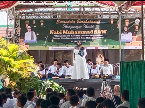 SMAN 8 Kota Cirebon Peringatan Maulid Nabi, Kembangkan Karakter Religius Siswa