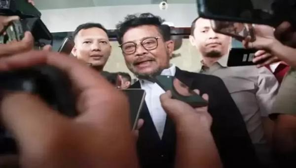 Dijemput Paksa, Syahrul Yasin Limpo Tiba di Gedung KPK