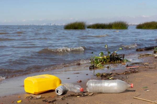 Bulan Cinta Laut, Pemerintah Targetkan Sampah Laut Berkurang 70 Persen pada 2025