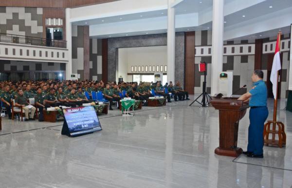Jelang Pemilu 2024, Prajurit Kodam IV/Diponegoro Ikuti Sosialisasi Netralitas TNI