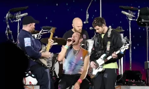Coldplay Layangkan Gugatan Balik kepada Mantan Manajer Senilai Rp267 Miliar