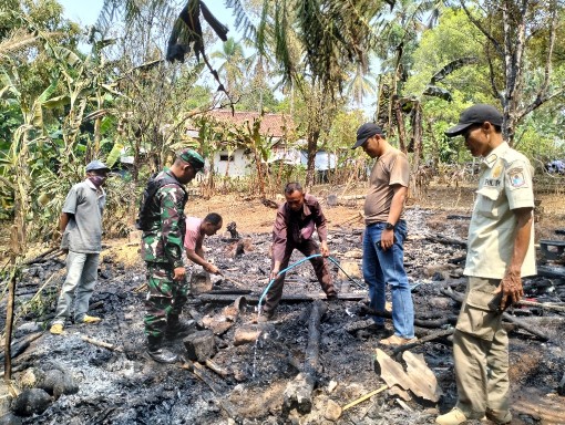 Satu Rumah di Desa Pondokpanjang Ludes Terbakar Dilahap Si Jago Merah