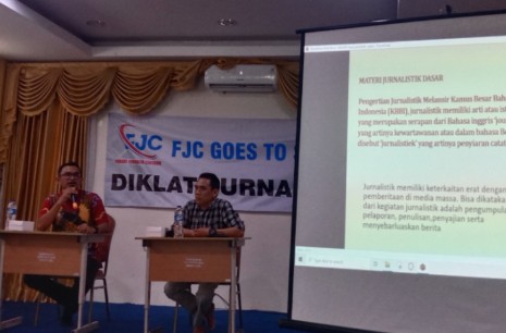 FJC Goes To School, Giliran Pelajar SMAN 6 Kota Cirebon Dapat Pelatihan Jurnalistik
