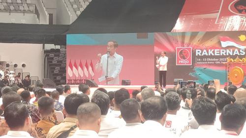 Pemimpin ke Depan Itu Harus Berani Ambil Risiko dan Bernyali Hadapi Tekanan, Sebut Jokowi