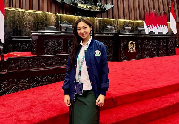 Angeline Wong Wakili Jatim di Parlemen Remaja, Angkat Isu Pentingnya Remaja Taat Hukum