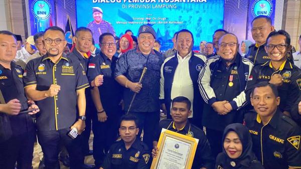 Dihadapan Gubernur Lampung, GRANAT Raih Penghargaan Dari BNN RI