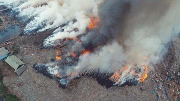 TPA Rawa Kucing di Tangerang Terbakar, 105 Personel Pemadam Kebakaran Dikerahkan