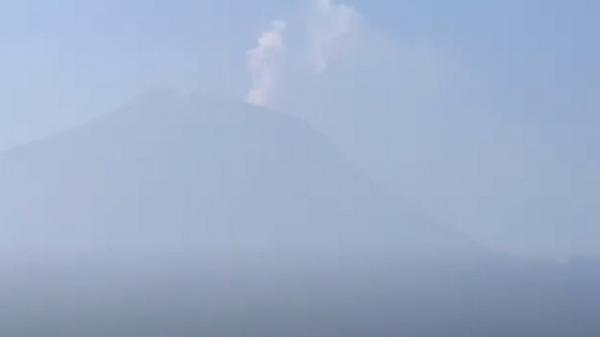 Gunung Slamet Status Waspada, Warga Dilarang Beraktivitas di Radius 2 Km