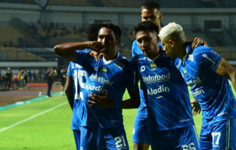 Malam Ini ! Persib Bandung Jalani Laga Tandang ke Borneo FC