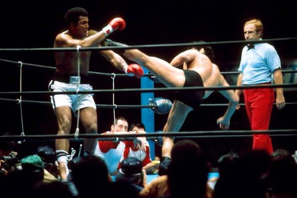 Pertarungan Muhammad Ali vs Antonio Inoki dan Lahirnya UFC